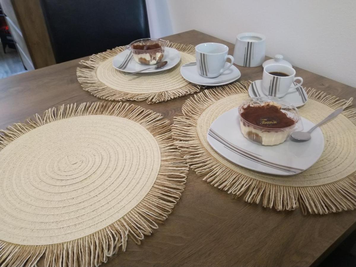 Apartmany Nezarka A Privatni Wellness Йиндржихув-Градец Экстерьер фото