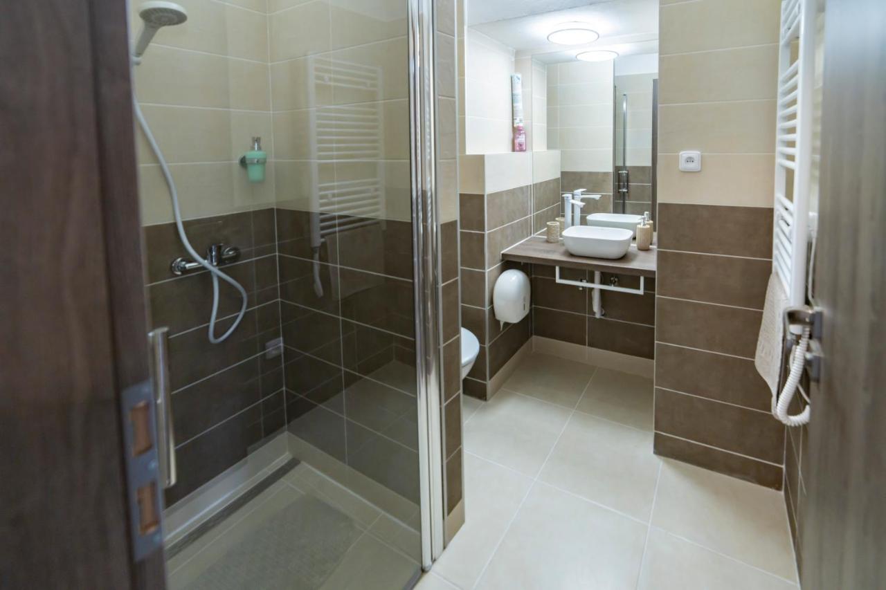 Apartmany Nezarka A Privatni Wellness Йиндржихув-Градец Экстерьер фото