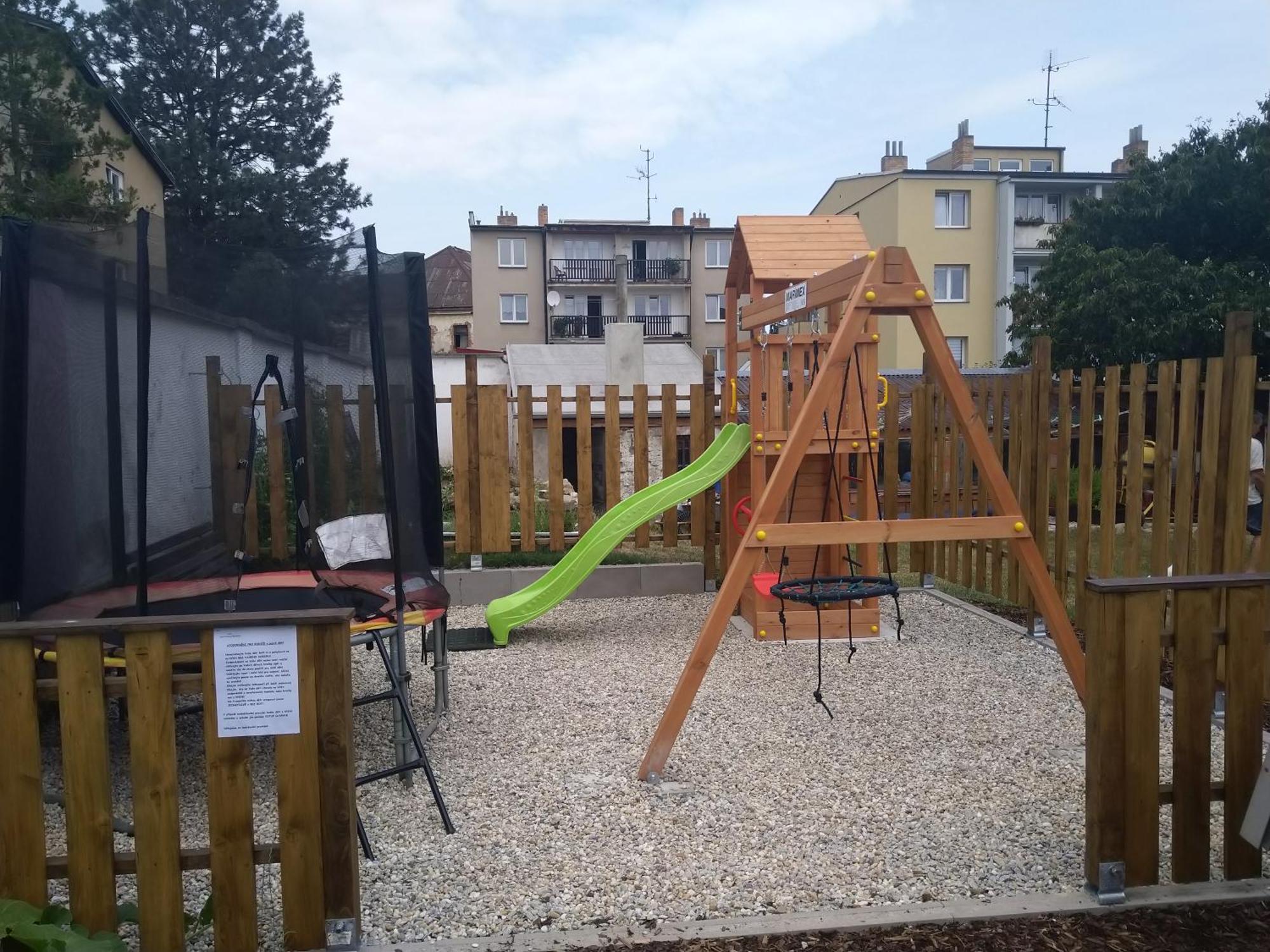 Apartmany Nezarka A Privatni Wellness Йиндржихув-Градец Экстерьер фото
